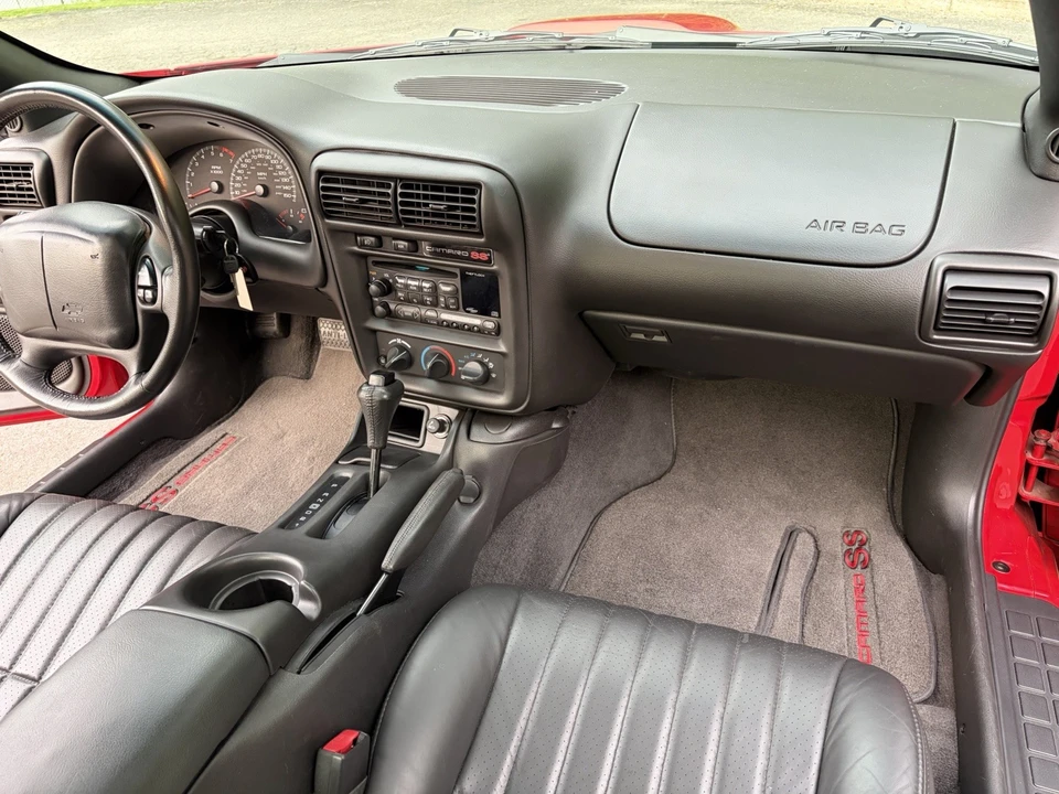 2001 Chevrolet Camaro SS 4th Gen - Image 16 of 24