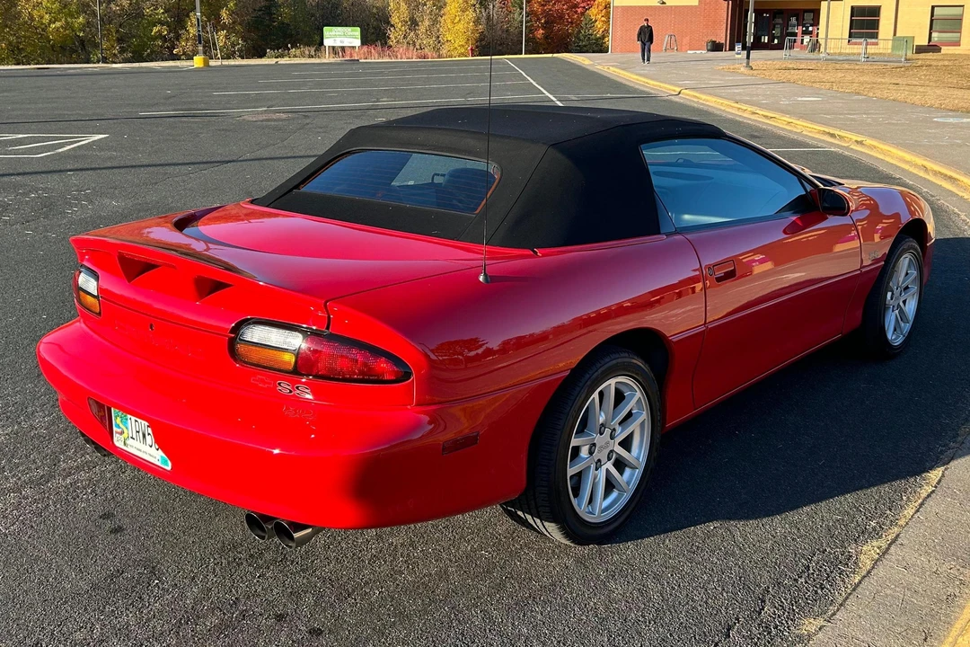 2001 Chevrolet Camaro SS 4th Gen - Image 4 of 31