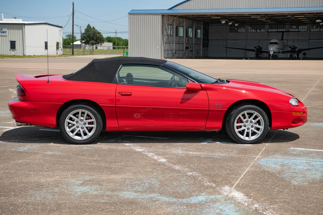 2001 Chevrolet Camaro SS 4th Gen - Image 24 of 31