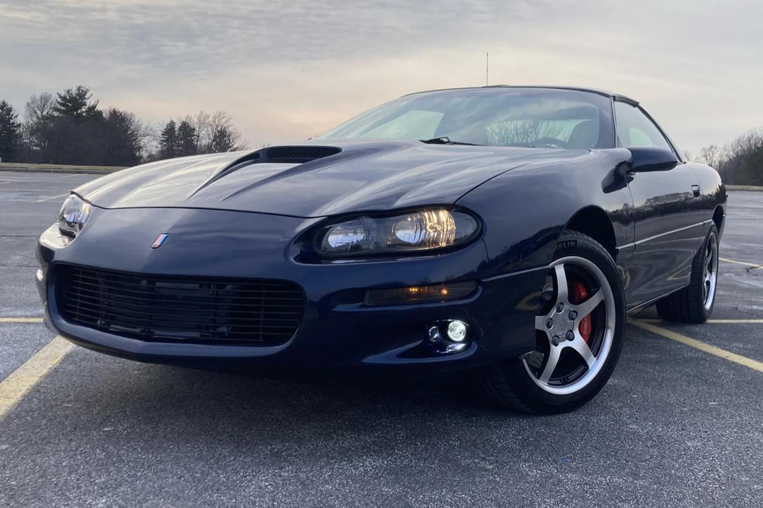 2001 Chevrolet Camaro SS 4th Gen - Image 2 of 5