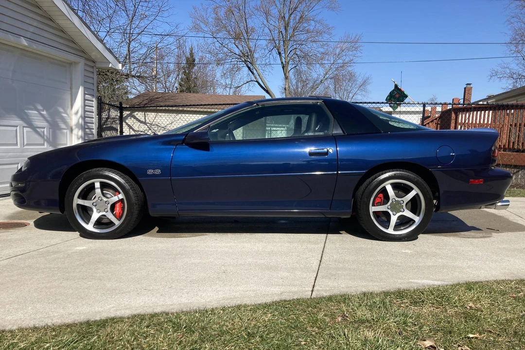 2001 Chevrolet Camaro SS 4th Gen - Image 3 of 5