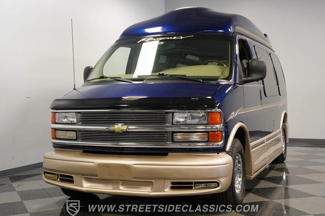 2001 Chevrolet Express - Image 18 of 21