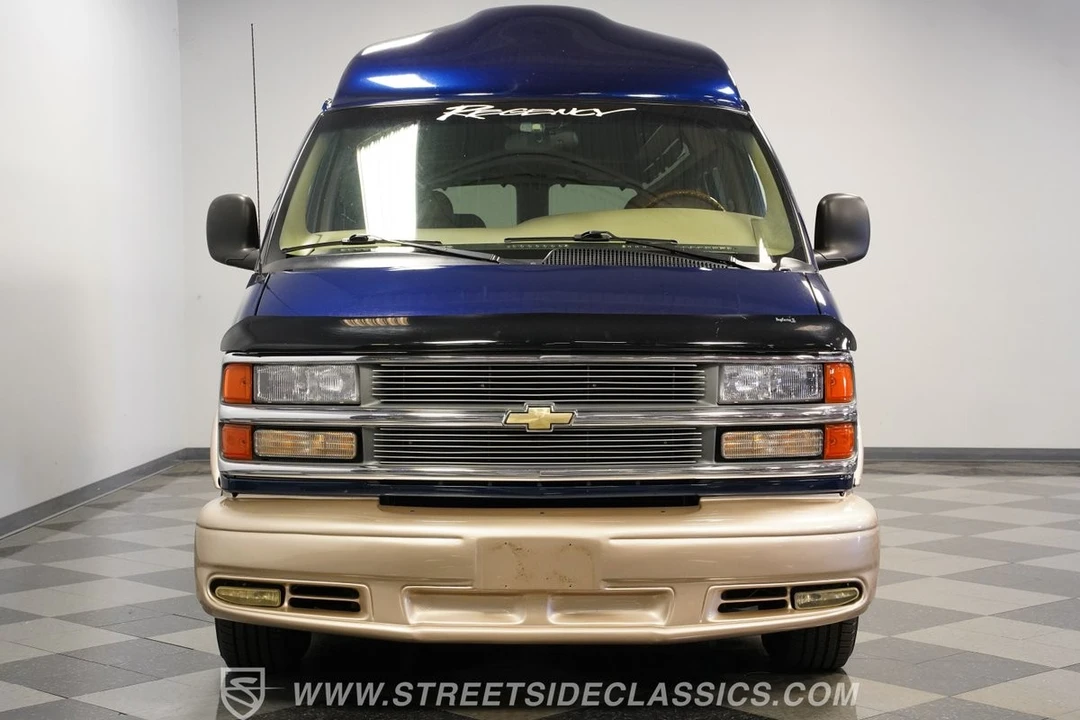 2001 Chevrolet Express - Image 17 of 21