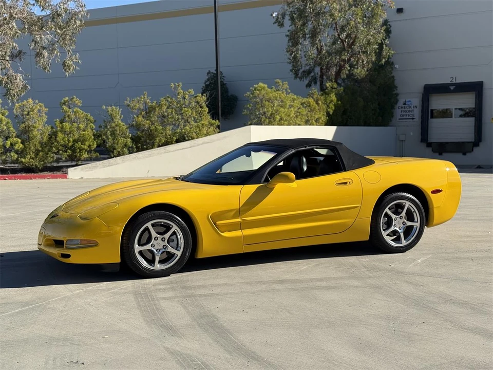 2001 Chevrolet Corvette C5 - Image 4 of 12