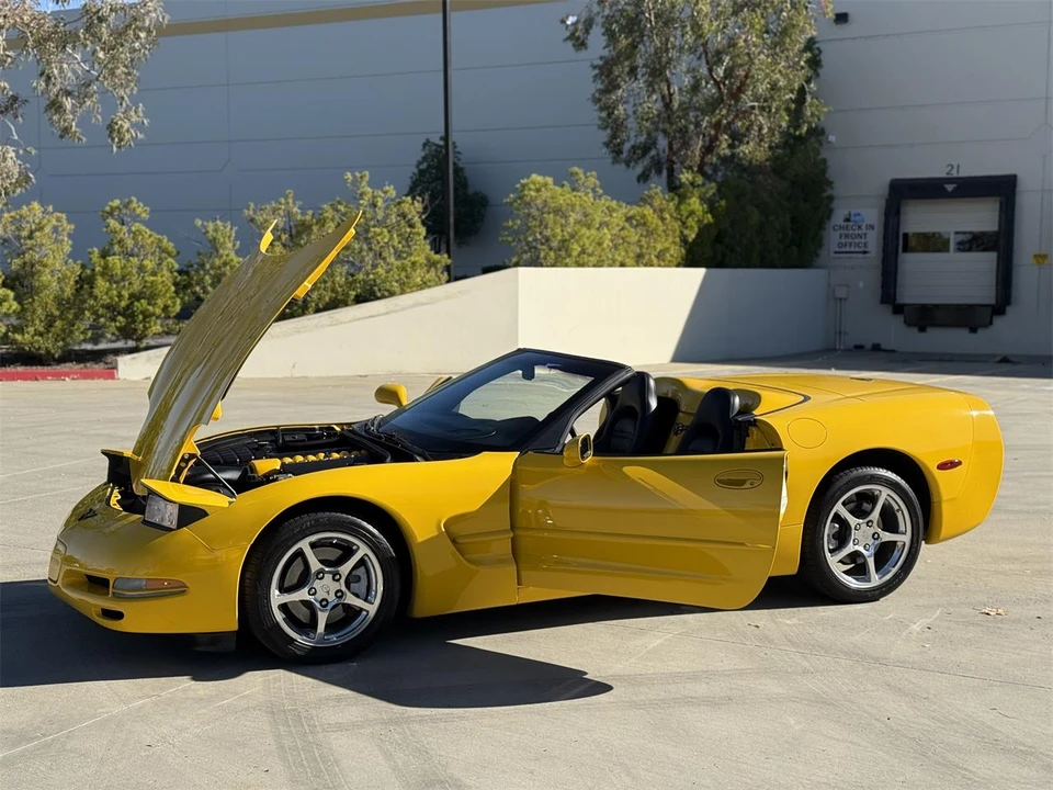 2001 Chevrolet Corvette C5 - Image 5 of 12