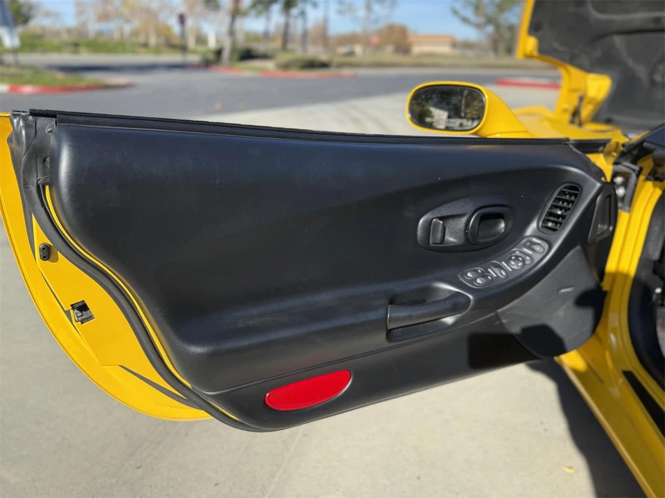 2001 Chevrolet Corvette C5 - Image 10 of 12