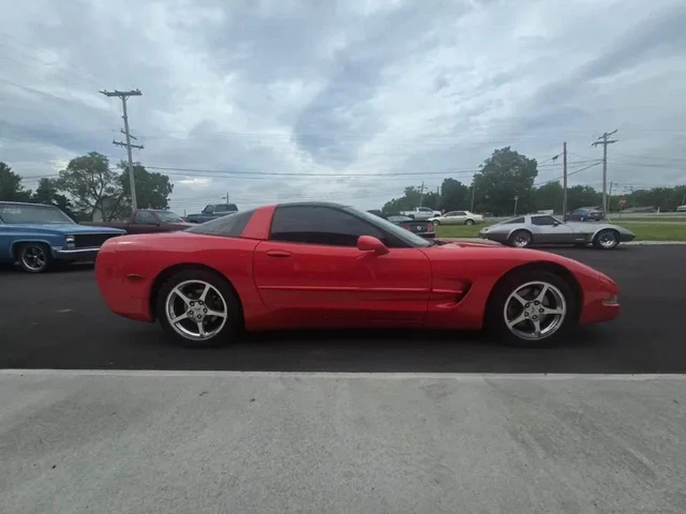 2001 Chevrolet Corvette C5 - Image 2 of 20