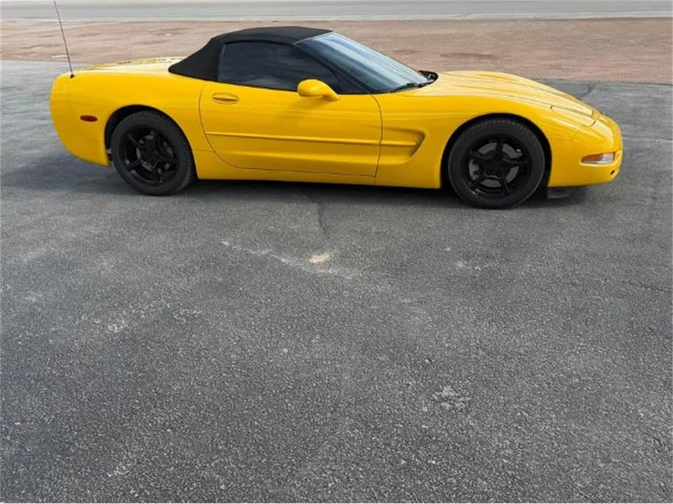 2001 Chevrolet Corvette C5 - Image 12 of 21