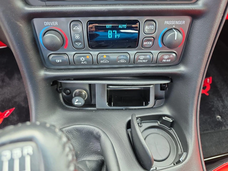 2001 Chevrolet Corvette C5 - Image 25 of 31