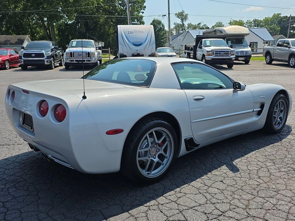 2001 Chevrolet Corvette C5 - Image 2 of 31