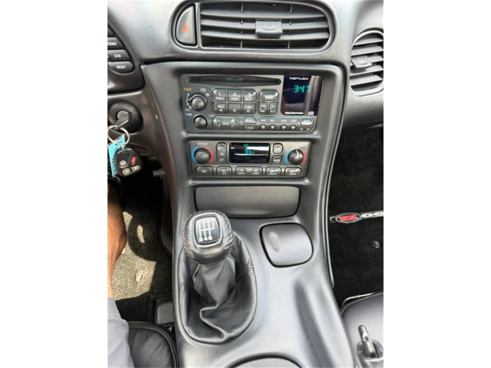 2001 Chevrolet Corvette C5 - Image 22 of 31