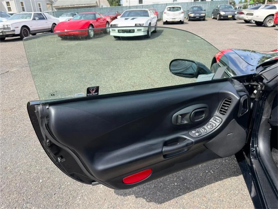 2001 Chevrolet Corvette C5 - Image 16 of 31