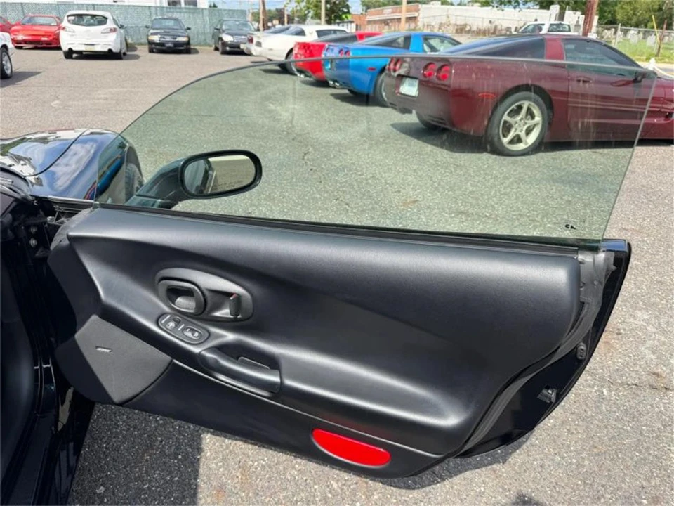 2001 Chevrolet Corvette C5 - Image 27 of 31