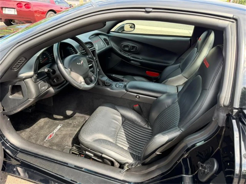 2001 Chevrolet Corvette C5 - Image 18 of 31