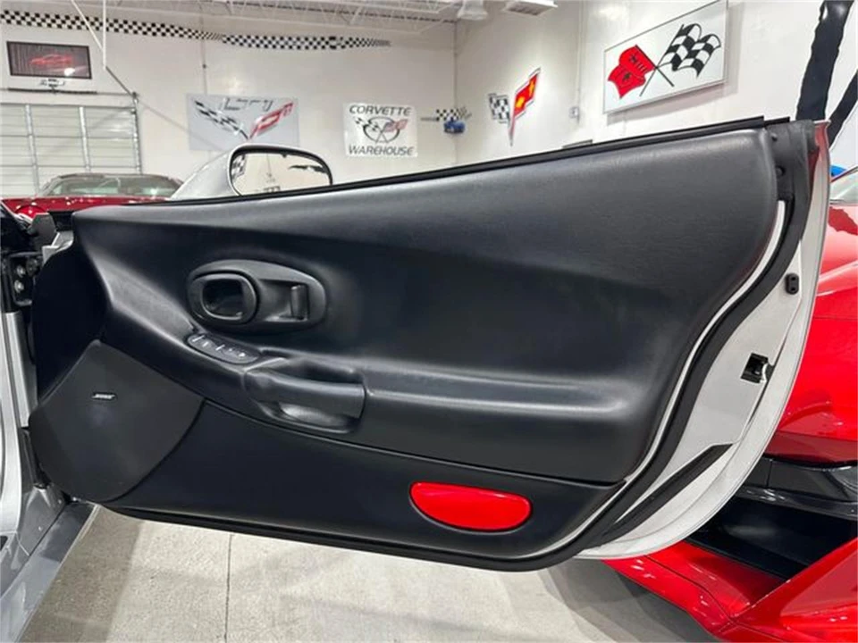 2001 Chevrolet Corvette C5 - Image 13 of 30