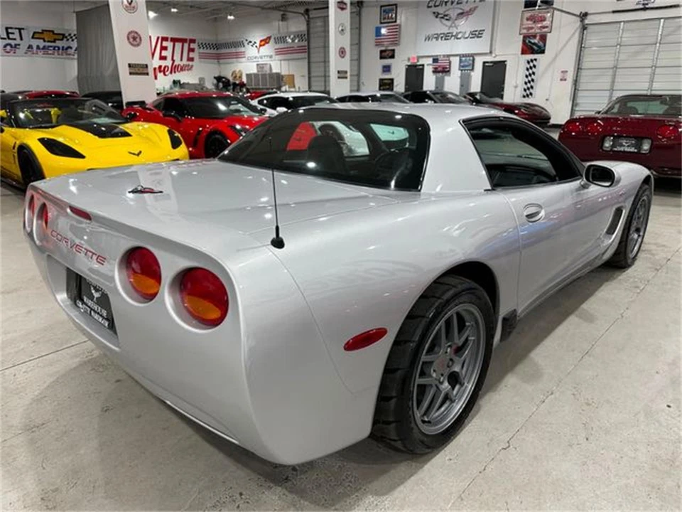 2001 Chevrolet Corvette C5 - Image 24 of 30