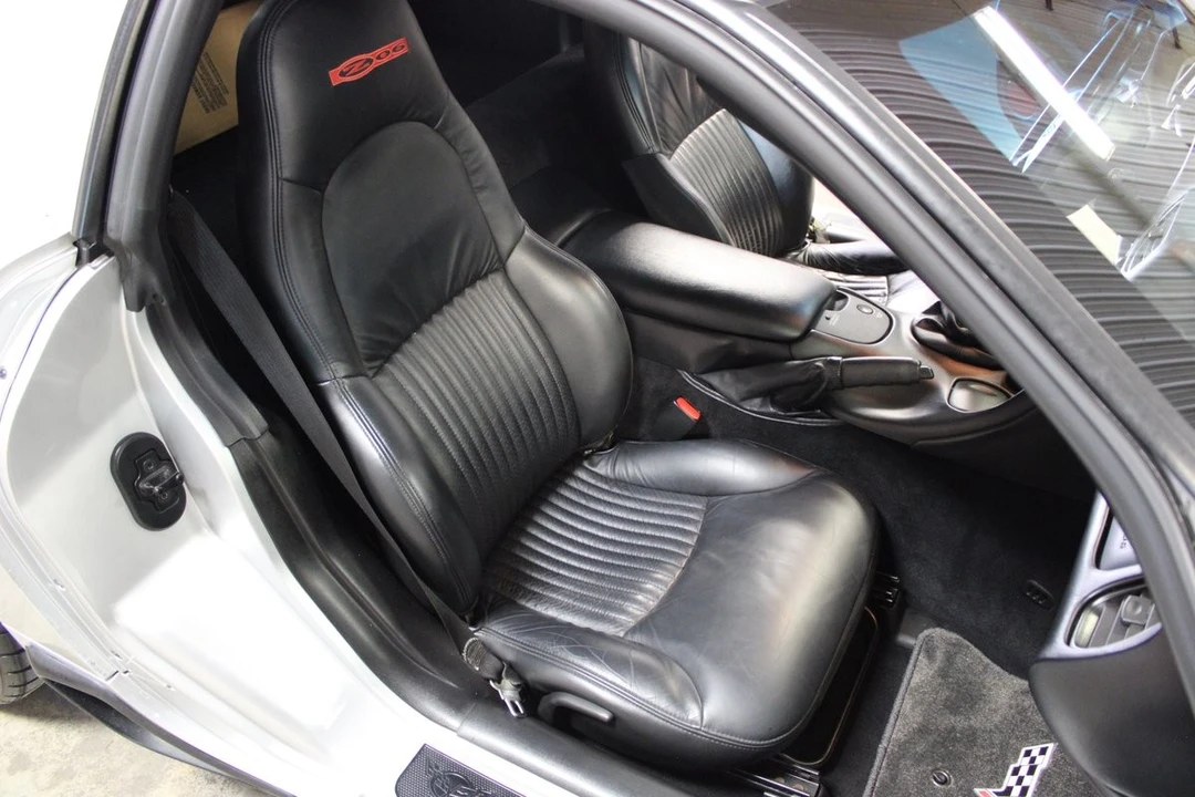 2001 Chevrolet Corvette C5 - Image 22 of 31