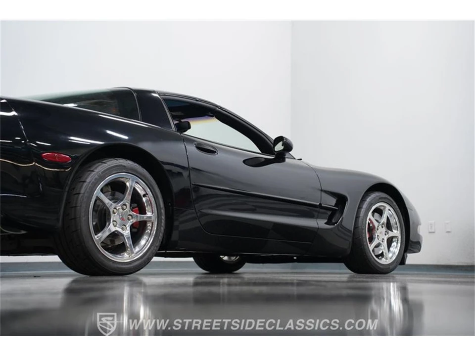 2001 Chevrolet Corvette C5 - Image 25 of 31