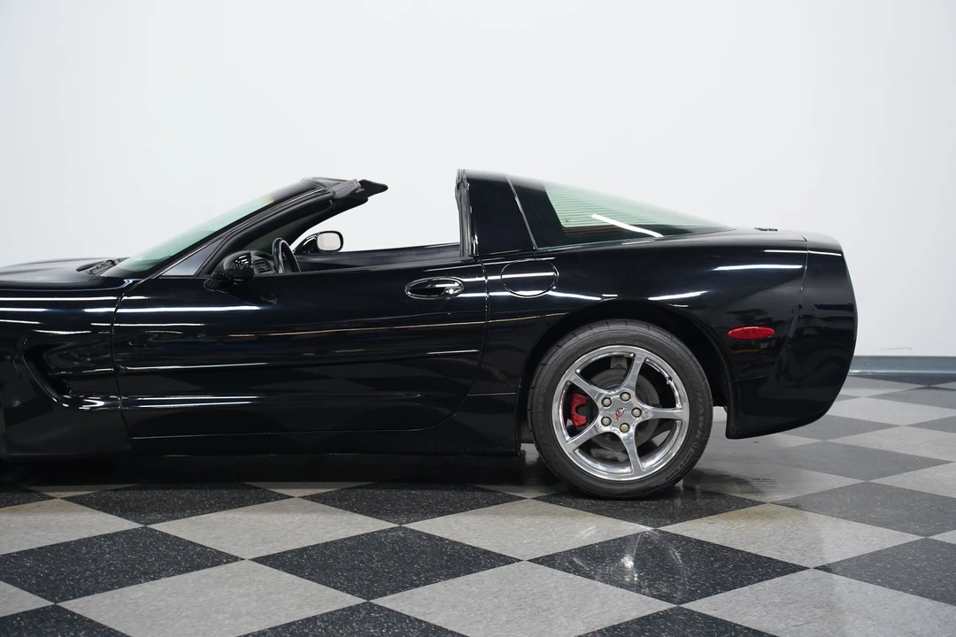 2001 Chevrolet Corvette C5 - Image 23 of 31