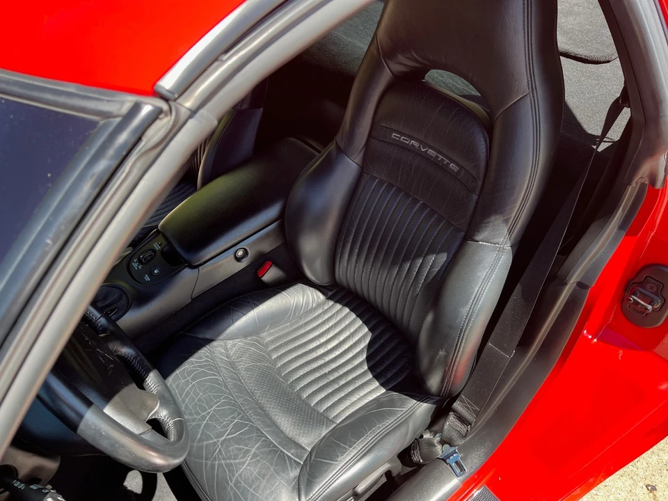 2001 Chevrolet Corvette C5 - Image 17 of 21