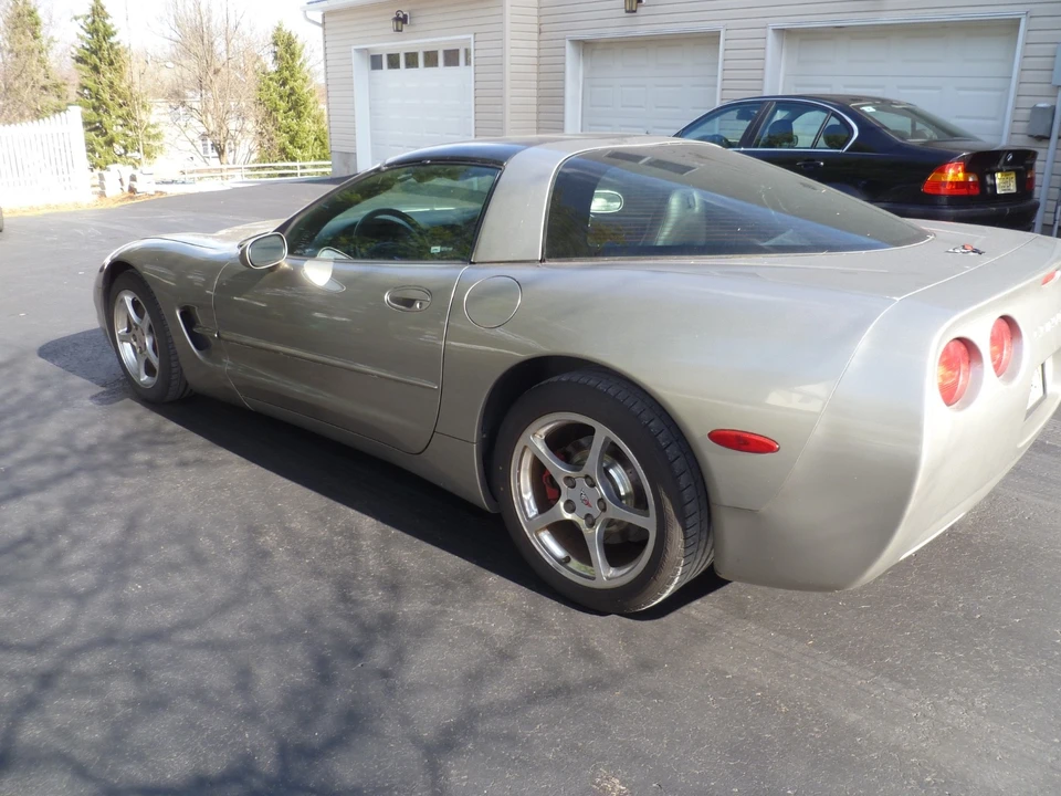 2001 Chevrolet Corvette C5 - Image 4 of 17