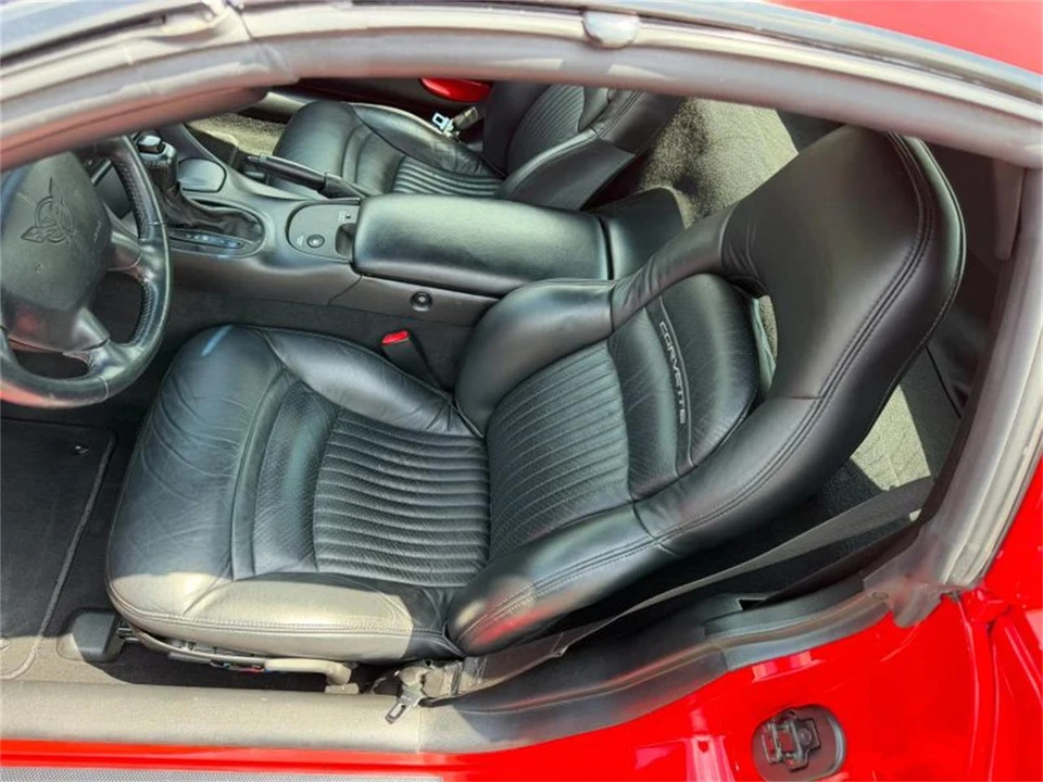 2001 Chevrolet Corvette C5 - Image 17 of 31