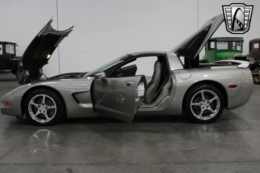 2001 Chevrolet Corvette C5 - Image 9 of 12