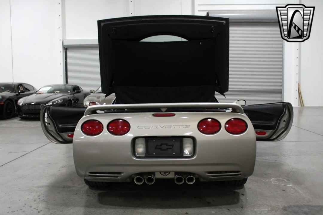 2001 Chevrolet Corvette C5 - Image 10 of 12