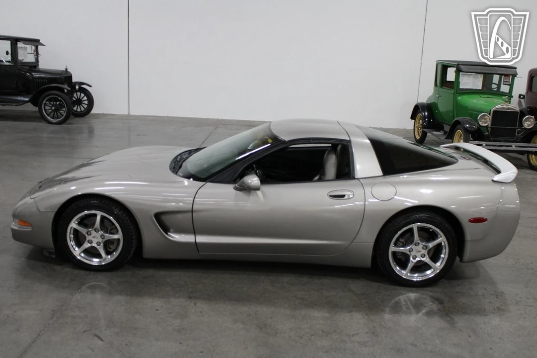2001 Chevrolet Corvette C5 - Image 5 of 12