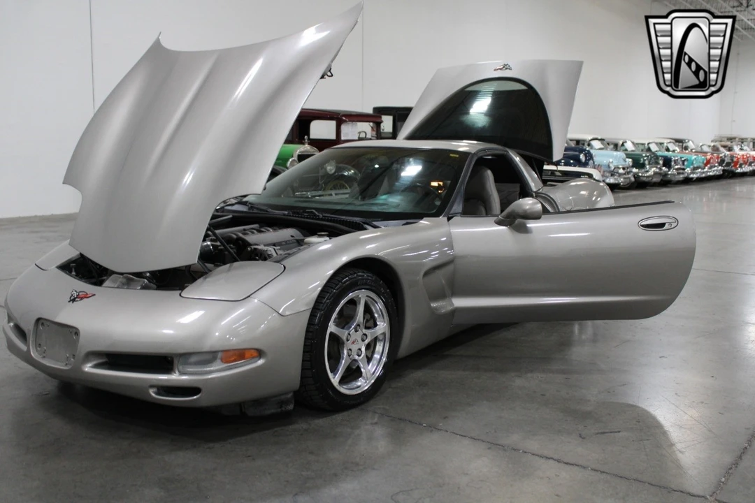 2001 Chevrolet Corvette C5 - Image 8 of 12