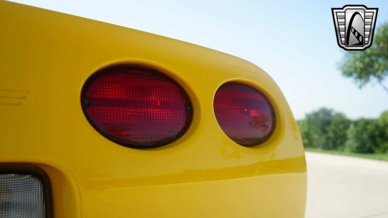 2001 Chevrolet Corvette C5 - Image 15 of 21