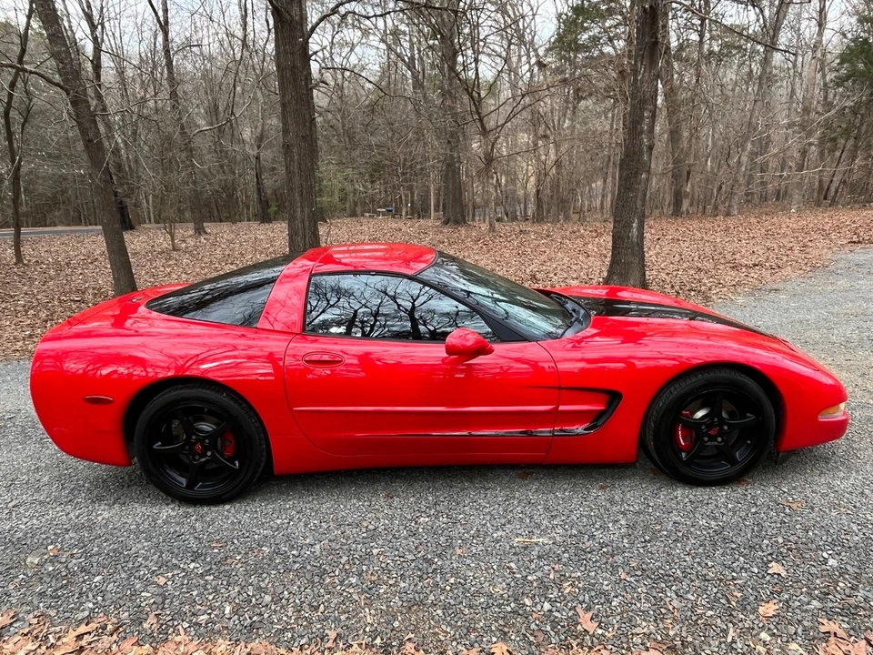 2001 Chevrolet Corvette C5 - Image 5 of 16