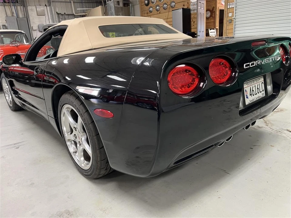 2001 Chevrolet Corvette C5 - Image 2 of 13