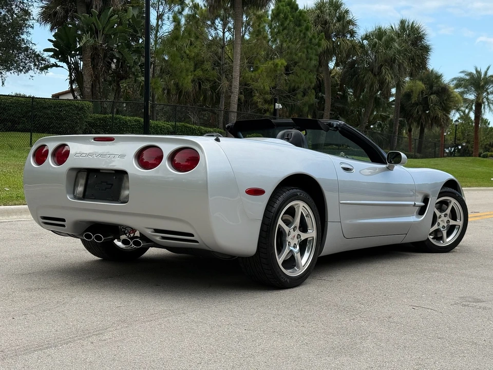 2001 Chevrolet Corvette C5 - Image 2 of 31