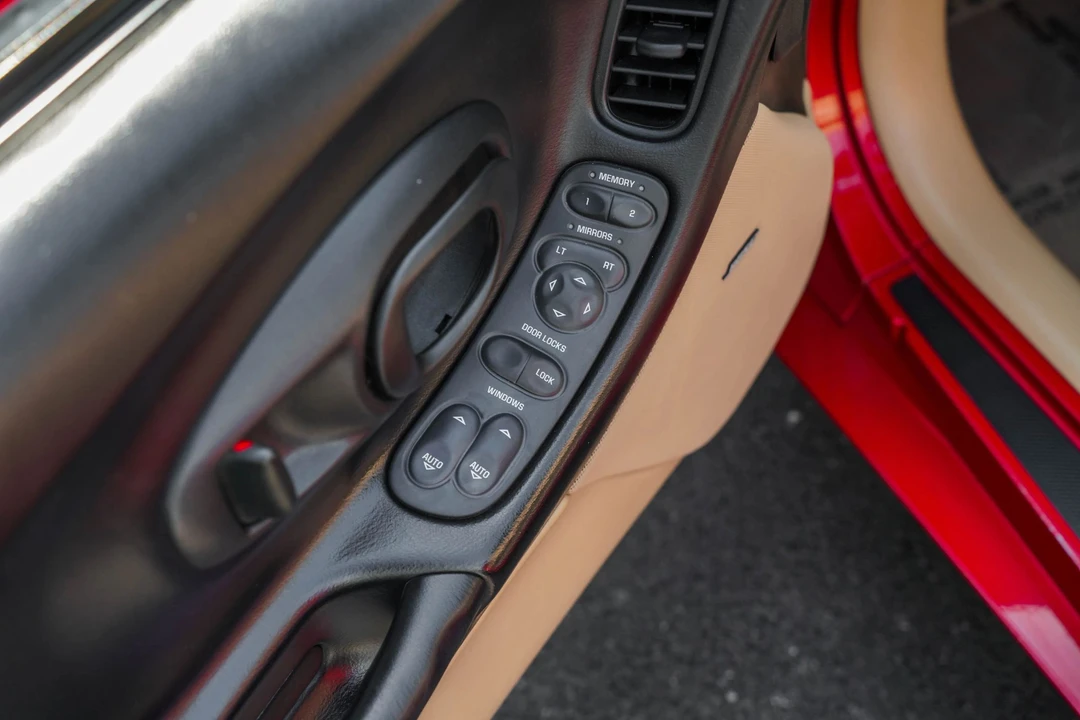 2001 Chevrolet Corvette C5 - Image 12 of 31