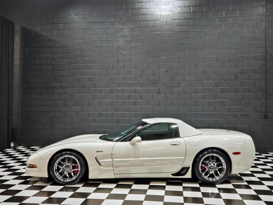2001 Chevrolet Corvette C5 - Image 4 of 31
