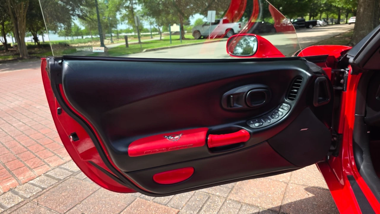 2001 Chevrolet Corvette C5 - Image 16 of 20