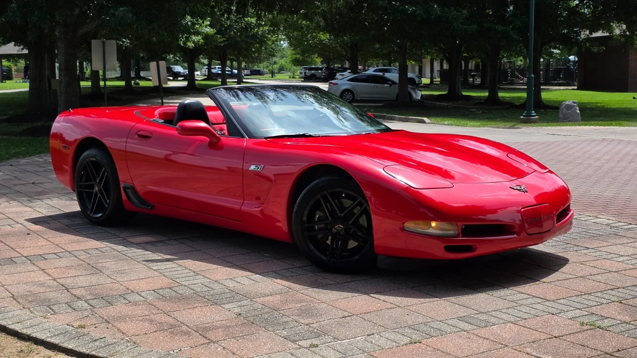 2001 Chevrolet Corvette C5 - Image 2 of 20