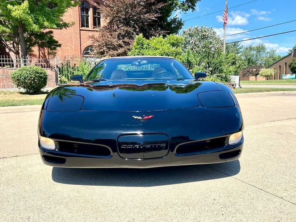 2001 Chevrolet Corvette C5 - Image 2 of 31