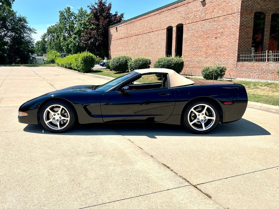 2001 Chevrolet Corvette C5 - Image 8 of 31