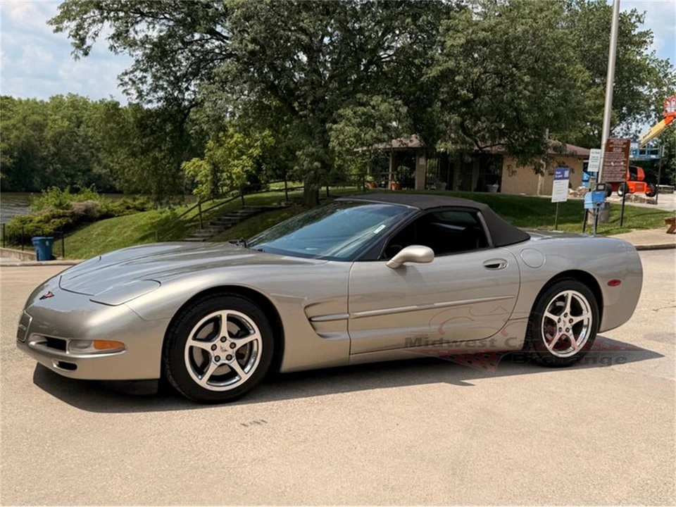 2001 Chevrolet Corvette C5 - Image 2 of 31