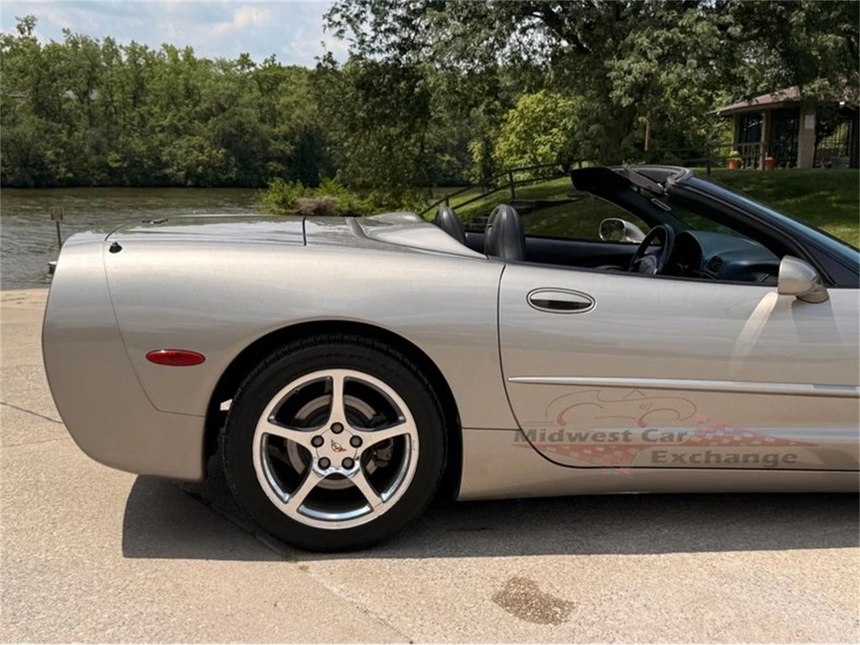 2001 Chevrolet Corvette C5 - Image 19 of 31