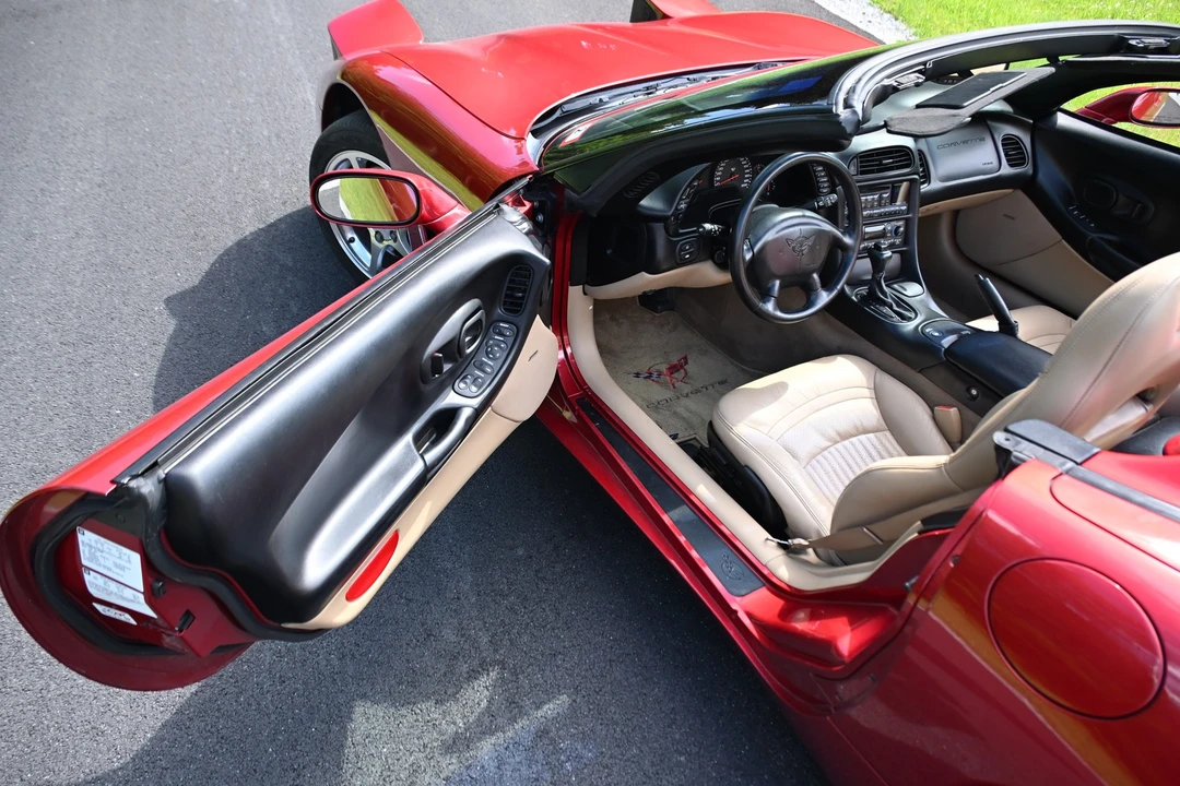 2001 Chevrolet Corvette C5 - Image 3 of 31