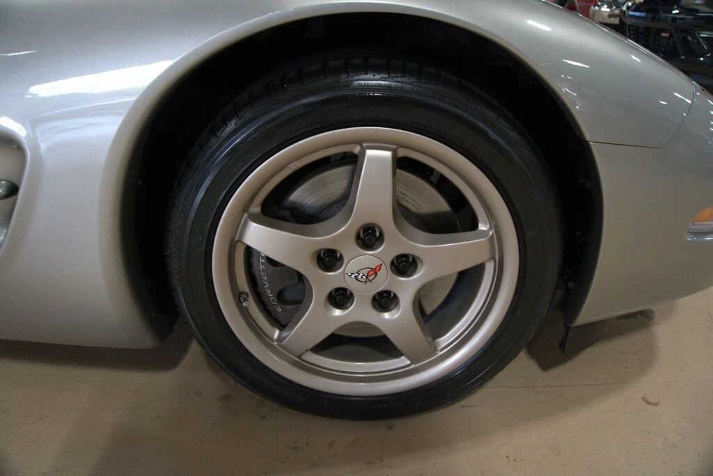 2001 Chevrolet Corvette - Image 30 of 31