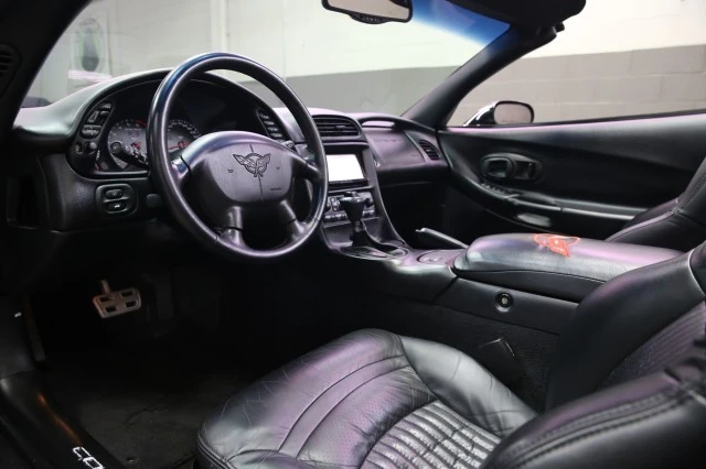 2001 Chevrolet Corvette C5 - Image 17 of 21