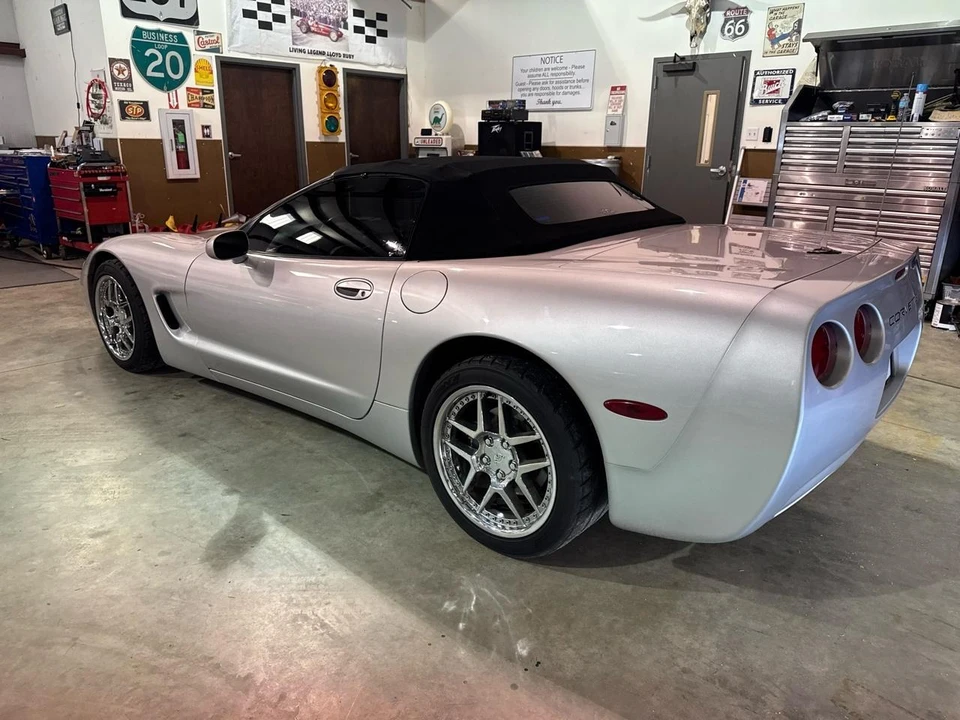 2001 Chevrolet Corvette C5 - Image 19 of 31