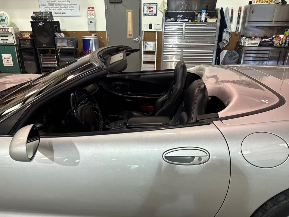 2001 Chevrolet Corvette C5 - Image 25 of 31