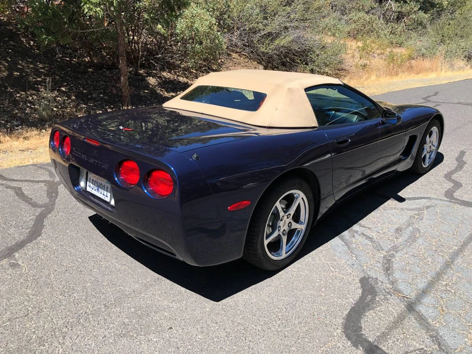 2001 Chevrolet Corvette C5 - Image 2 of 8