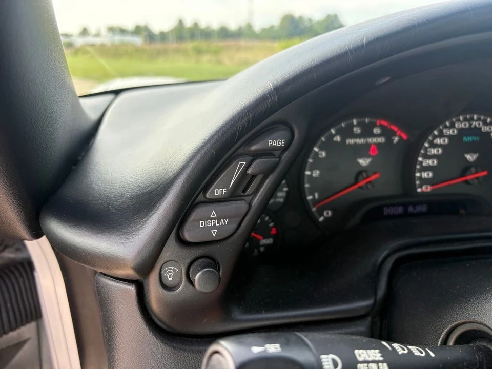 2001 Chevrolet Corvette C5 - Image 15 of 28