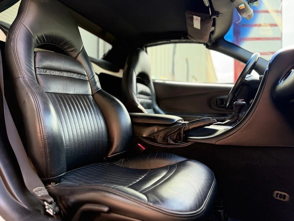 2001 Chevrolet Corvette C5 - Image 26 of 31